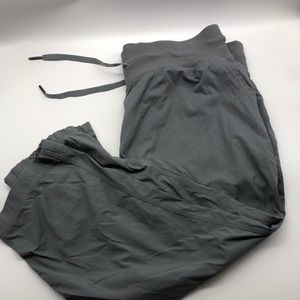 Lululemon cropped dance studio pants - unlined.